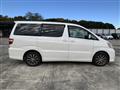 2004 Toyota Alphard