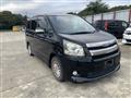 2008 Toyota Noah