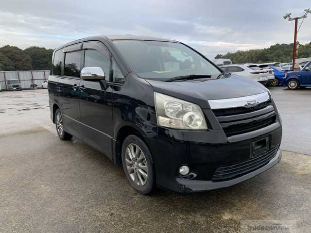 2009 Toyota Noah