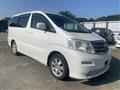 2004 Toyota Alphard