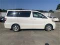 2004 Toyota Alphard