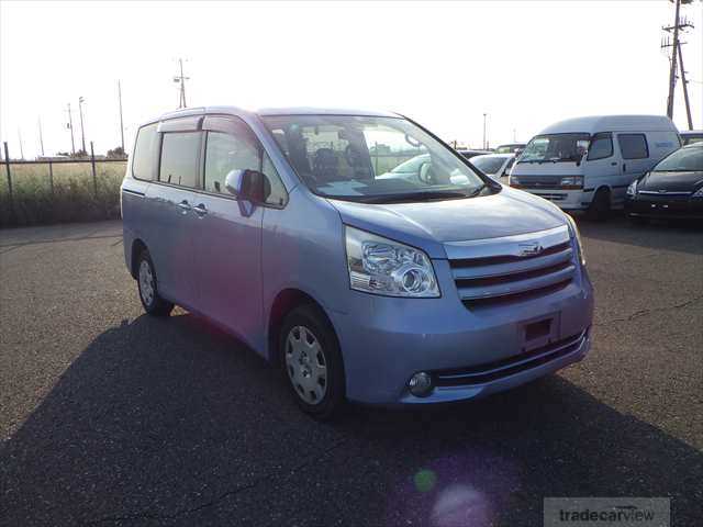 2007 Toyota Noah