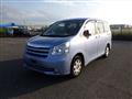 2007 Toyota Noah