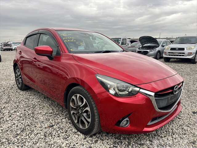 2016 Mazda Demio