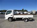 2003 Toyota Dyna Truck