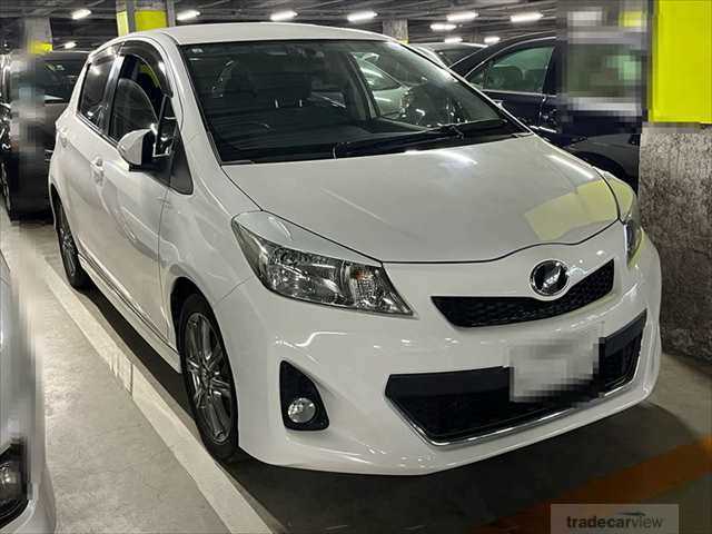 2013 Toyota Vitz