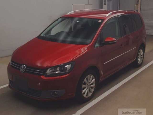 2012 Volkswagen Golf Touran