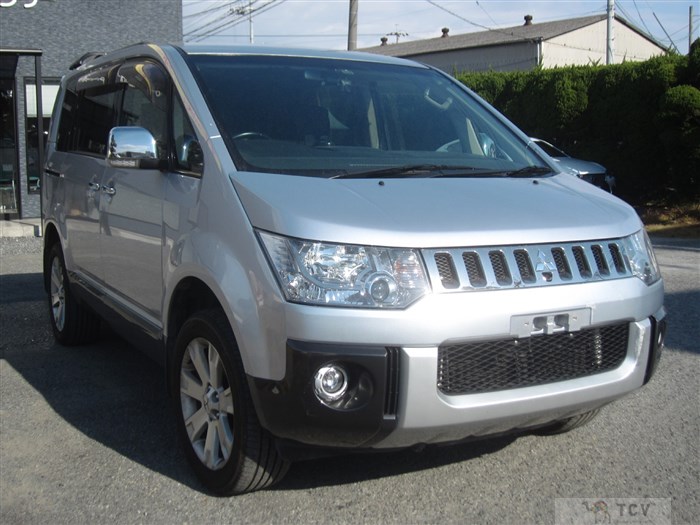 2008 Mitsubishi Delica D5