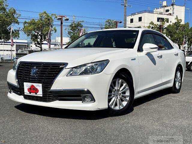 2013 Toyota Crown