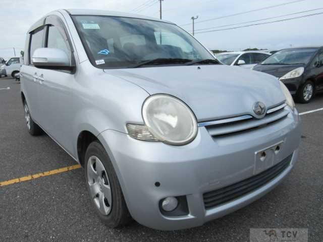 2010 Toyota Sienta