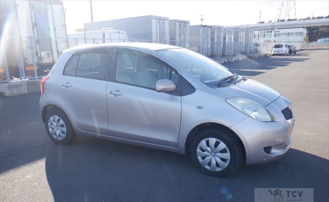 2005 Toyota Vitz