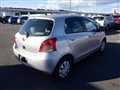 2005 Toyota Vitz