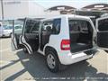 2003 Mitsubishi Pajero iO