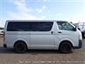 2005 Toyota Hiace Van