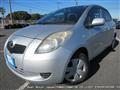 2005 Toyota Vitz