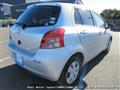 2005 Toyota Vitz