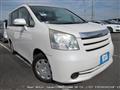 2007 Toyota Noah