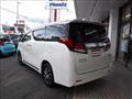 2015 Toyota Alphard Hybrid