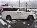 2017 Toyota Alphard Hybrid