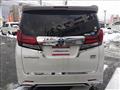 2017 Toyota Alphard Hybrid