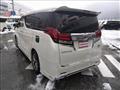 2017 Toyota Alphard Hybrid