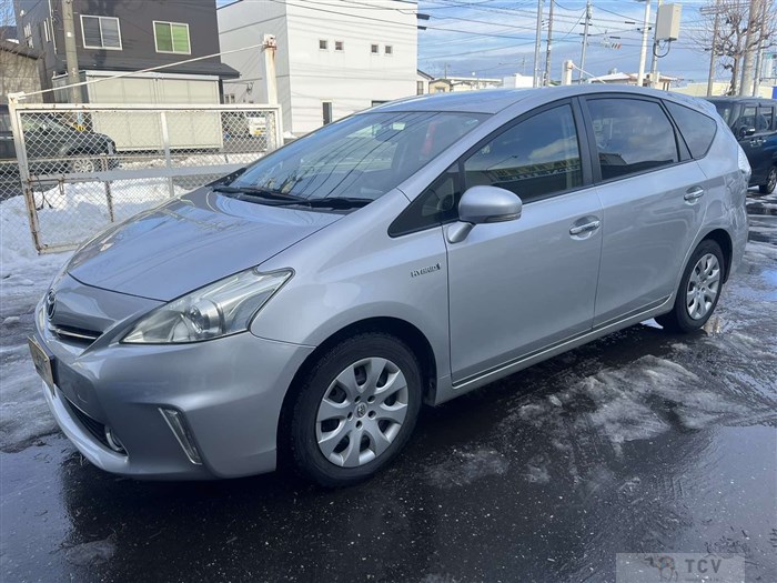 2013 Toyota PRIUS α