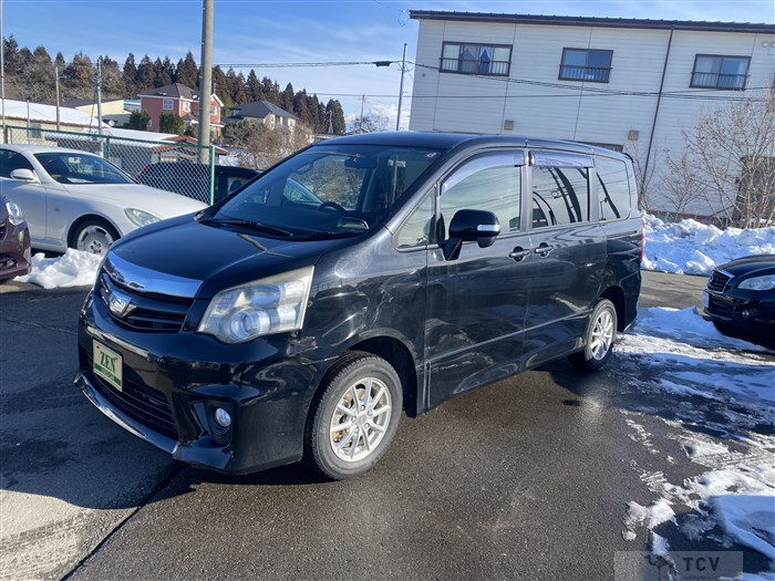 2012 Toyota Noah